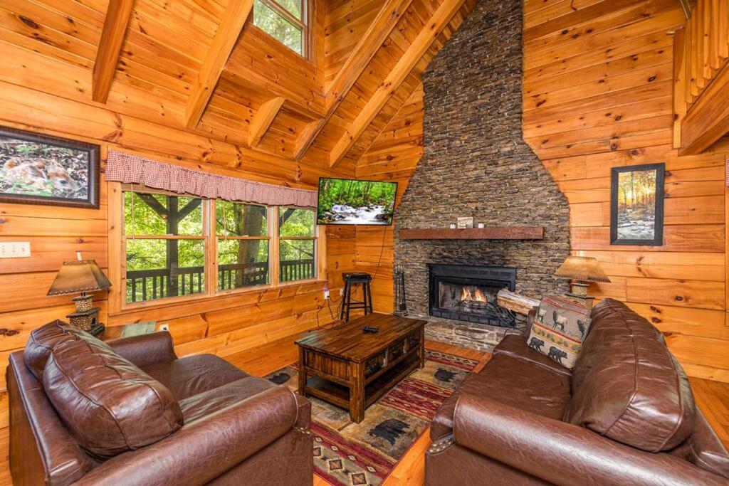 Pigeonforge Cabin Game Roomdog Friendlyhot Tub Pigeon Forge Luaran gambar